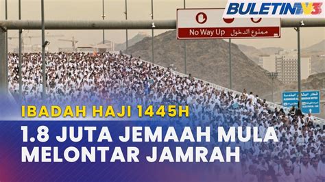 IBADAH HAJI 1445H Jemaah Haji Mula Melontar Jamrah Di Mina YouTube