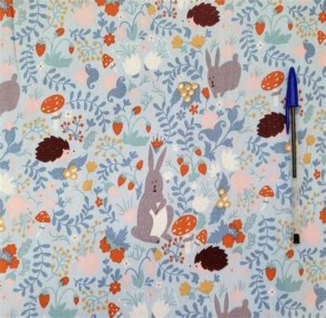 Fabrics Cotton Exclusive Prints Hedgerow Life Winter