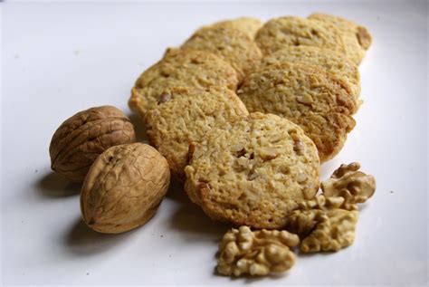 Biscuits Aux Noix La P Tite Cuisine De Pauline