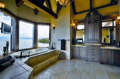 Dream House British Columbia Lakefront 23 Photos Suburban Men