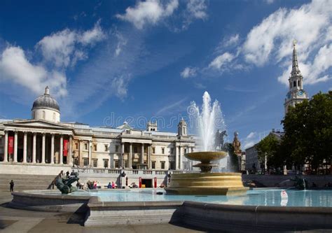 National Gallery and Trafalgar Square Editorial Stock Photo - Image of ...