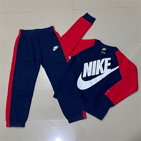 NIKE TRACKSUIT SET on Carousell