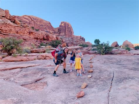 21 Best Moab Hiking Trails to Explore in 2023 - CS Ginger Travel