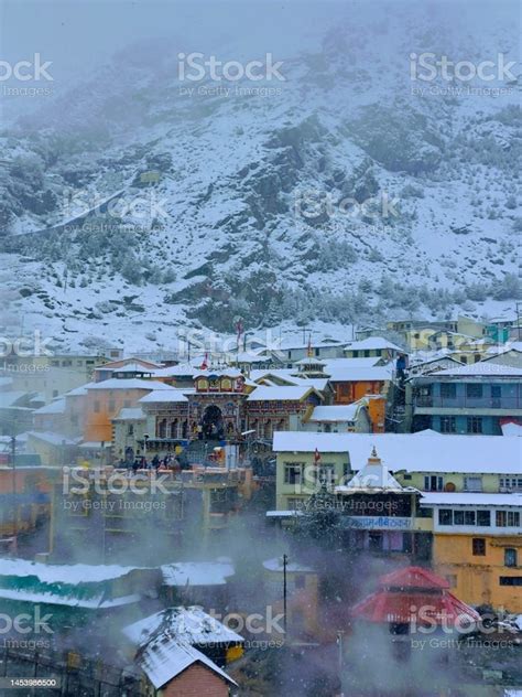 Badrinath Temple Covered With Snow Badrinath Dham Snowfall Stock Photo ...