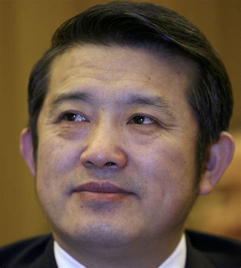 Chinese Auction House King Named in Panama Papers