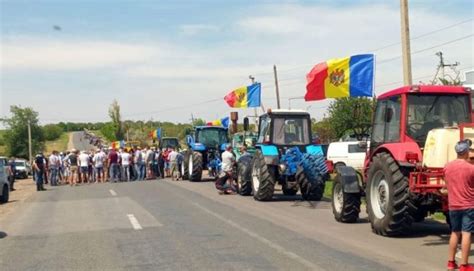 După amiază fermierii spun că vor fi cu tehnica agricolă în mai multe