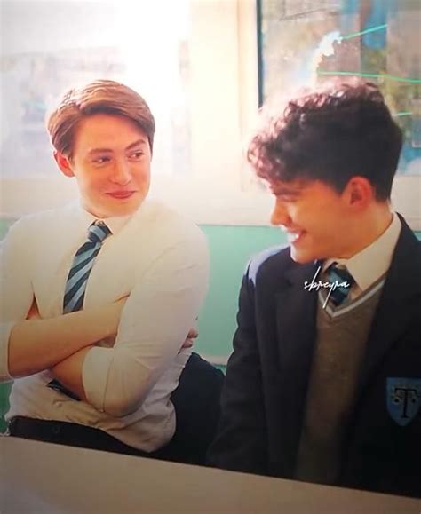 85 Heartstopper Ideas Alice Book Cute Gay Gay Books