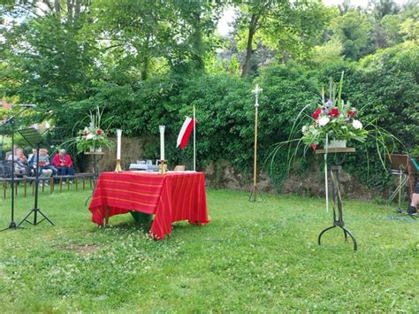 Impressionen Von Der Sommerkirche Im Pfarrhausgarten An Pfingstmontag