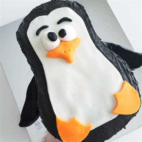 Weekend Catch Up Penguin Cakes Penguin Cake Easy Penguin Cake