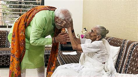 Pm Modis Mother Heeraben Modis Health Now Stable Pm Modi To Visit