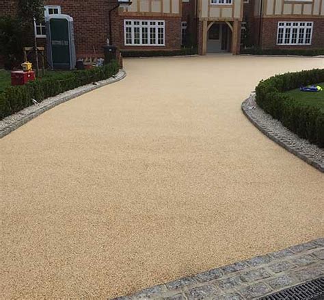 Kent Tarmacadam Surfacing Contractors And Resin Driveways