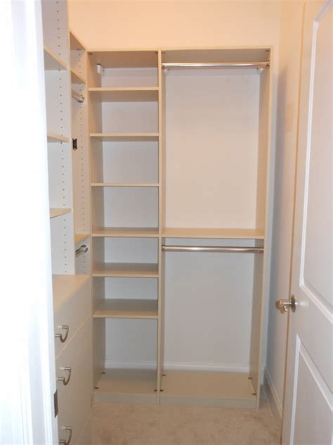 Small walk in closet design layout | Hawk Haven