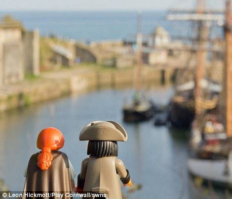 Fan Recreates Poldark With Playmobil Figures Daily Mail Online