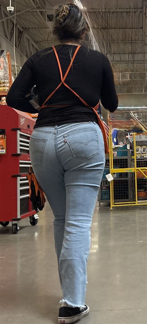 Love These Workers Ass In Tight Jeans Her Ass Is So Perfect In Them Tight Jeans Forum