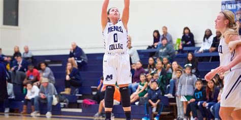 Menlo College Athletics - Oaks hang tough to notch 81-77 win over Firestorm | College athletics ...