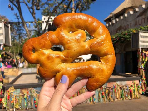 Review Simba Pretzels With Cheese Are The Main Event At Disneys