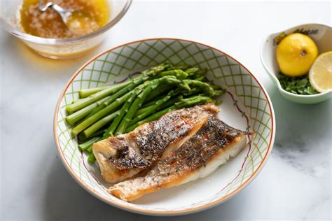 Crispy Skin Barramundi With Asparagus WellForHer