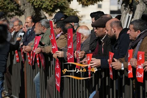 موقع خبرني اعتصام امام النواب لمناهضي اتفاقية الغاز