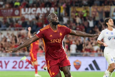 Lukaku Parla Il Padre Romelu L Attaccante Pi Forte Al Mondo La