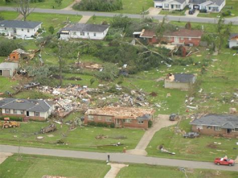 ROBINS NESTING PLACE: Tuscaloosa Tornado