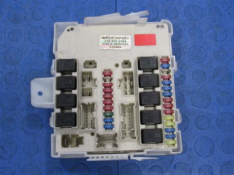 Titan Armada Xterra Qx Ipdm Bcm Body Module Fuse Box B