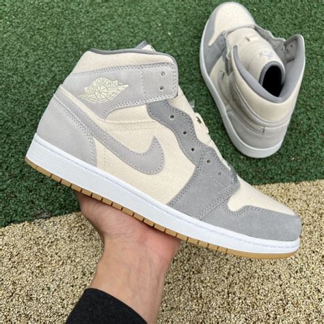 Air Jordan 1 Mid Se Coconut Milk Particle Grey