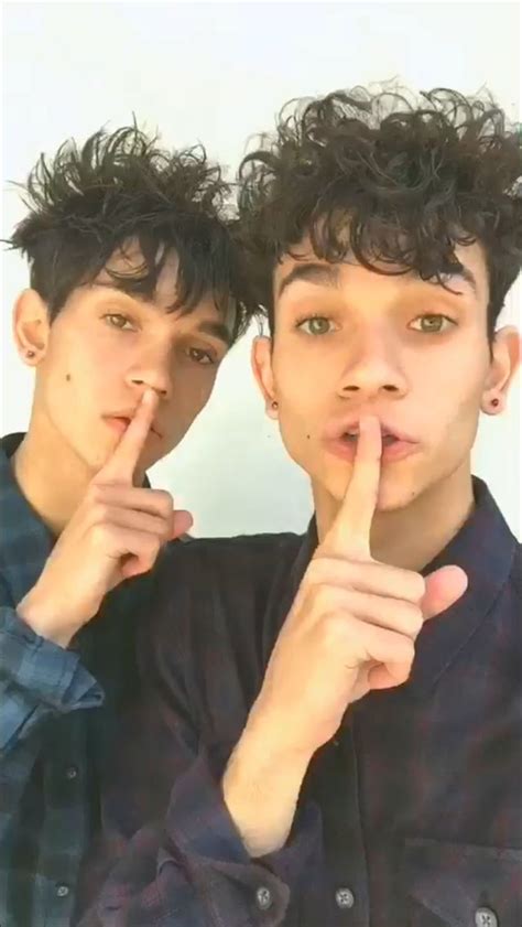 The Dobre Twins Marcus And Lucas Marcus Dobre Famous Youtubers Cute