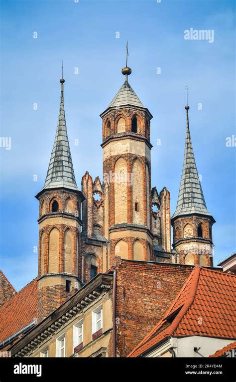 Torres De Iglesias G Ticas En Torun Polonia La Iglesia De Santa Mar A