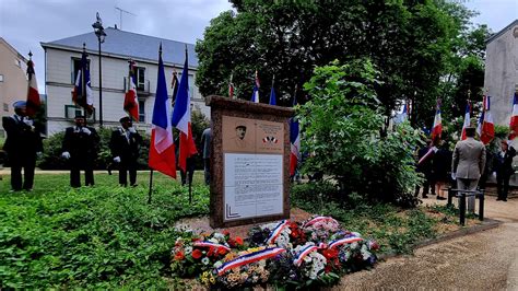 Ch Teauroux Les Autorit S Civiles Et Militaires Comm Morent Le