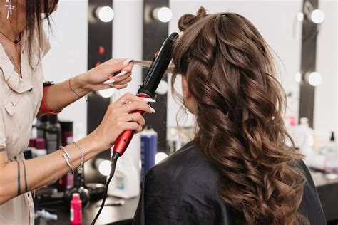 Makeup Artist Guide Why It Is Important To Learn Different Hairstyling