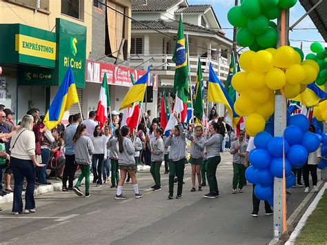 Confira Fotos Do Desfile De 7 Setembro Em Forquilhinha Cotidiano 4oito