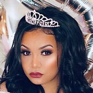 Hot Sexy Carlina Lawson Bikini Pics