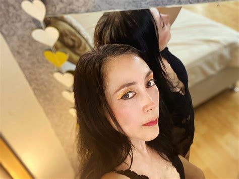 Mi Mini Nena Recibe Un Duro Castigo Por Parte De Sus Amigos Xvideos