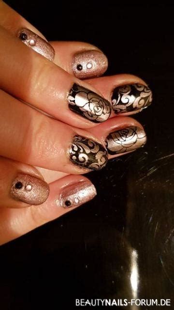 Fullcover Mit Stamping Rose Nageldesign