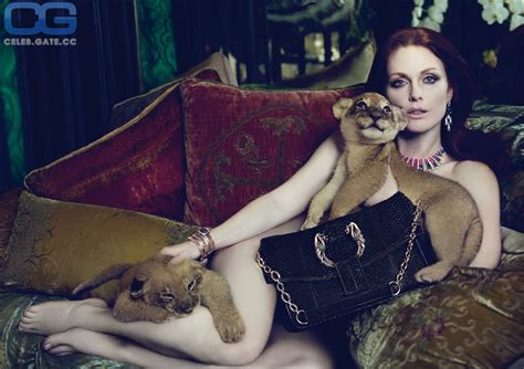 Julianne Moore Nude Pictures Photos Playboy Naked Topless Fappening