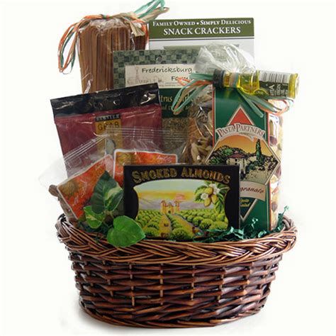 Italian Gift Baskets: Pasta tively Perfect Italian Gift Basket @ Design It Yourself Gift Baskets