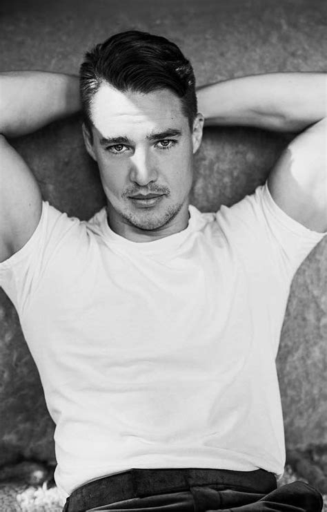 Pin On Fellas Alexander Dreymon Alexander Ludwig The Last Kingdom