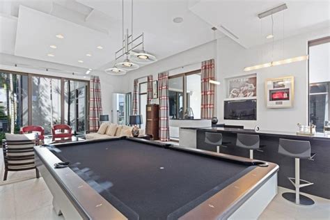 Golfer Rory McIlroy's Florida Mansion on Sale for $12.9 Million | realtor.com®