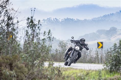 Triumph Motorcycles พาตะลยเมองฟาโร โปรตเกส พรอมสมผสประสบการณท