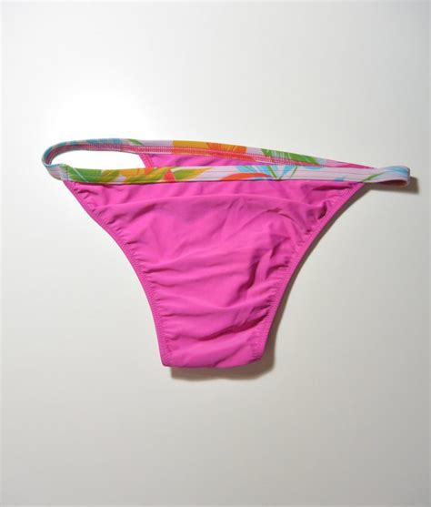 Roze Bikini Broekje Natte String