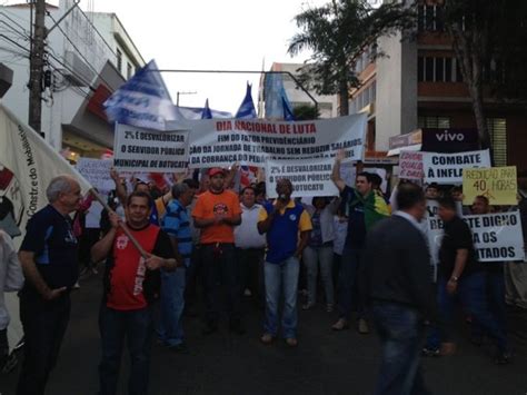 G1 Manifestantes Pedem Catraca Livre Durante Protesto Em Ourinhos