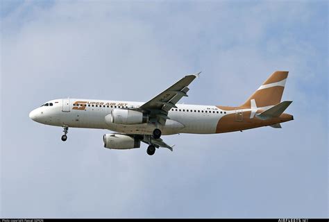 Super Air Jet Airbus A320 PK-SJQ (photo 97841) | Airfleets aviation