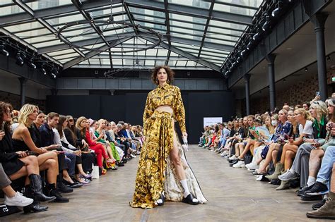 Rebekka Ru Tz Runway Mercedes Benz Fashion Week Berlin Spring