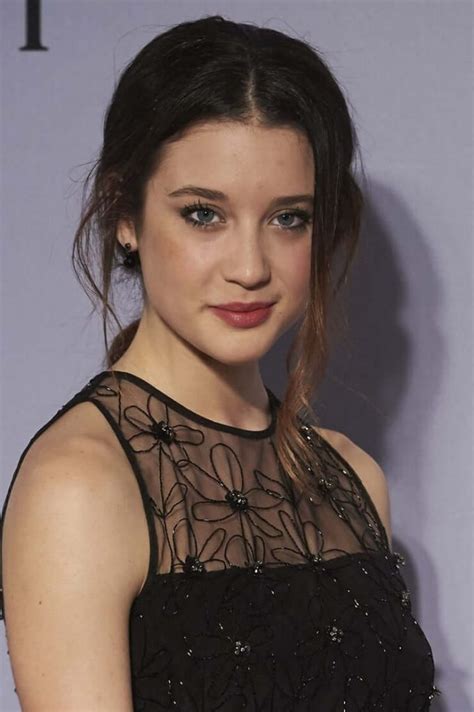 50 Hot María Pedraza Photos Will Make Your Day Better 12thBlog