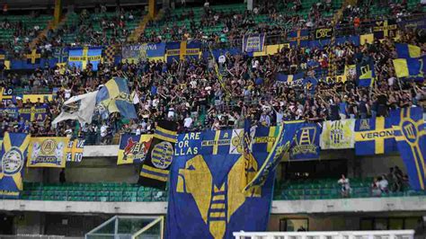 Inter Verona Daspo Per Un Tifoso Giallobl Il Gesto Indigna Tutti