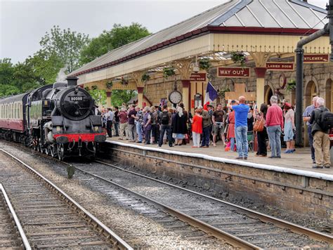 Ramsbottom Station David Dixon Cc By Sa Geograph Britain And