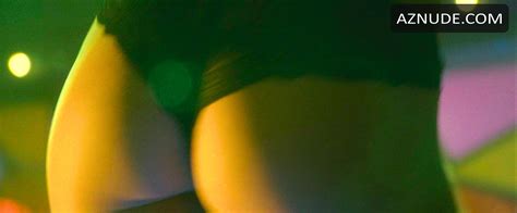 ESSINED APONTE Nude AZNude