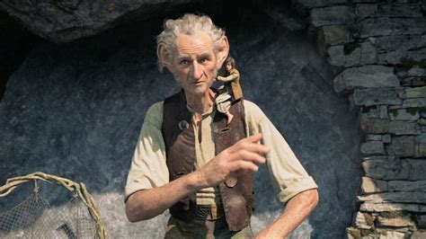 Review: 'The BFG' Is Big and Friendly, But Maybe Too Giant - Jon Negroni