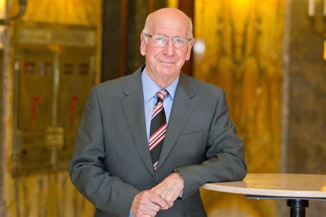 Englands Fu Ball Ikone Sir Bobby Charlton Ist Tot Brf Nachrichten