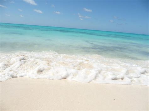 white sandy beaches | White sand beach, Vacation spots, Beach